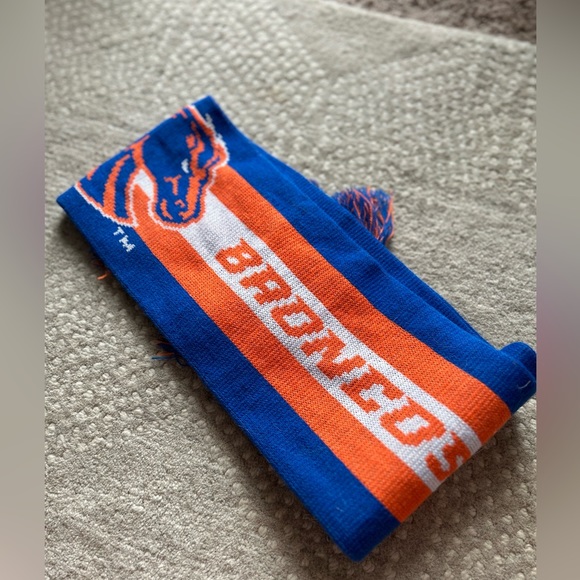 Boise state broncos scarf - Picture 2 of 3